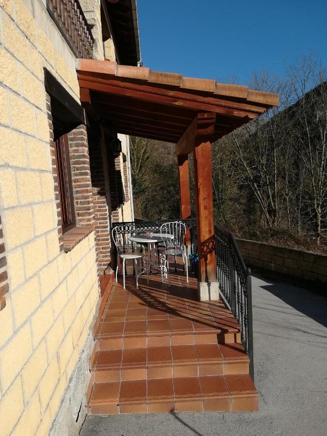 Apartamentos El Ardinal アレナス・デ・カブラレス エクステリア 写真